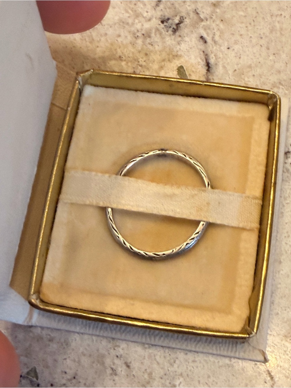 1940s Sterling Silver Twisted Engraved Edge Band Ring ~ Dayton, Ohio